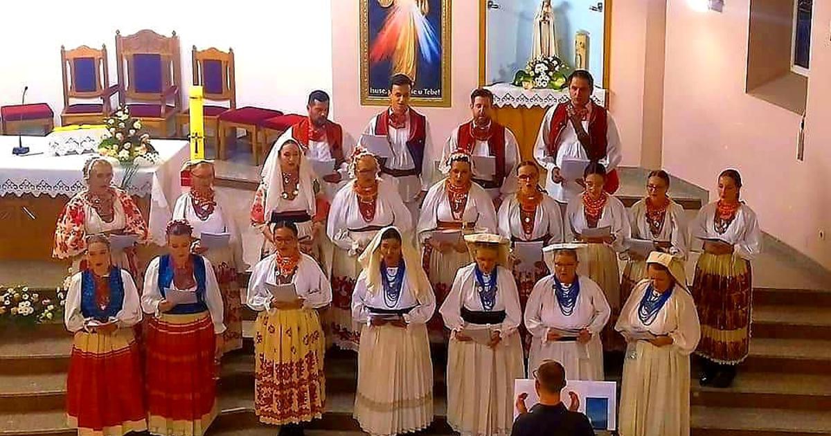 Izgubljene Marijanske Pjesme Vra Aju Se Uz Folklora E Iz Svete Klare