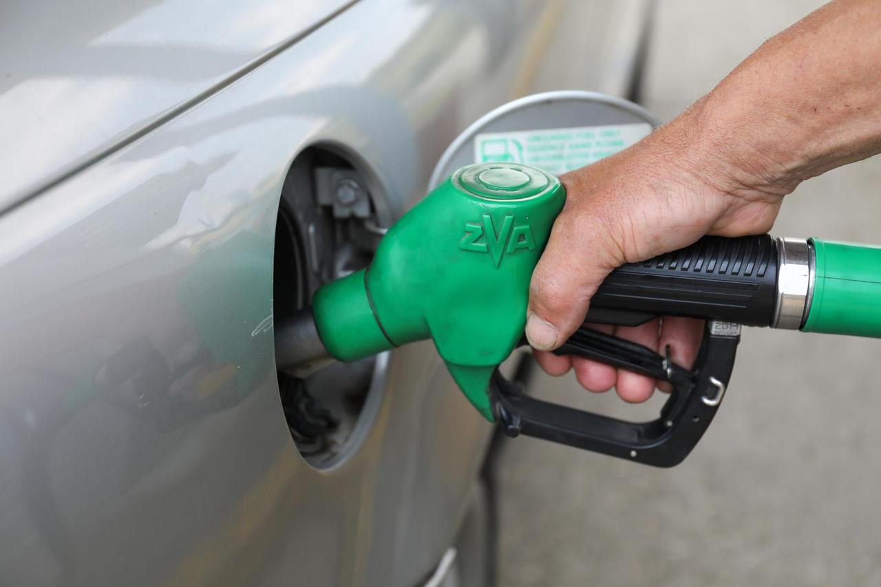 Zbog visokih cijena goriva novčanici su ispražnjeni