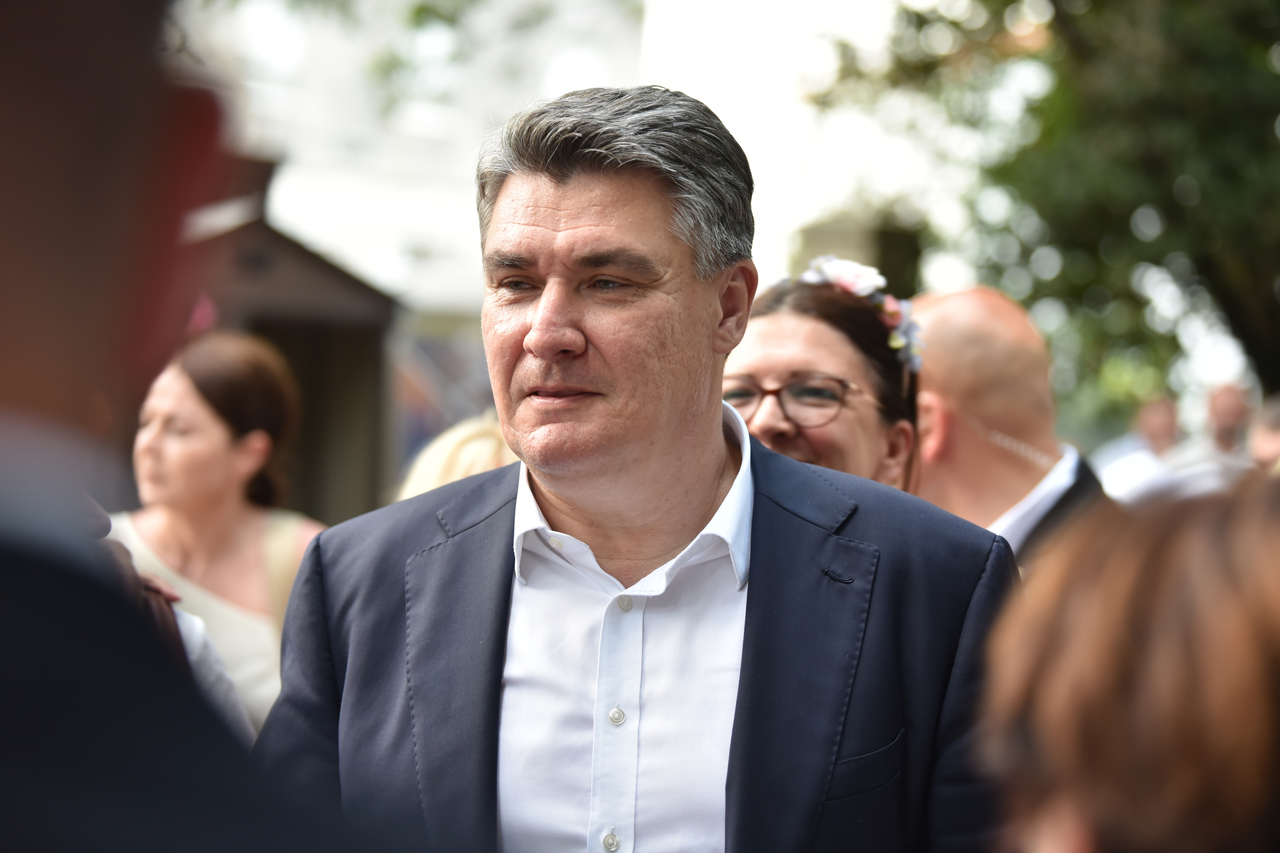 Predsjednik Milanović u Vrgorcu posjetio manifestaciju Dani pršuta i vina