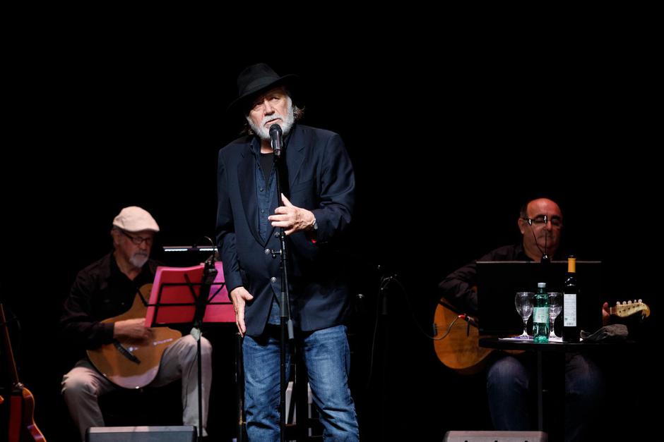 Koncert Rade Šerbedžije nakon dodjela nagrada 46. Dana satire Fadila Hadžića