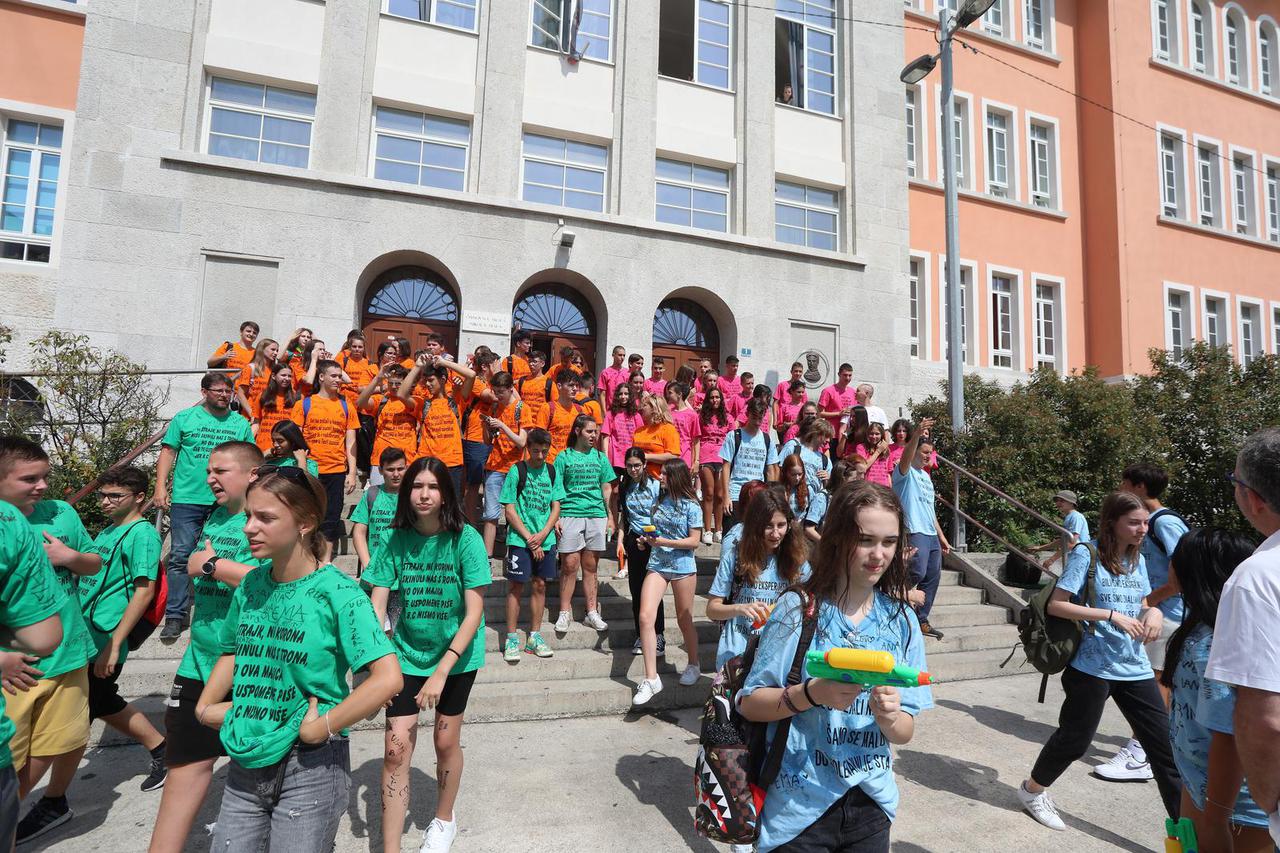 Rijeka: Osmaši slave kraj osnovnoškolskog obrazovanja