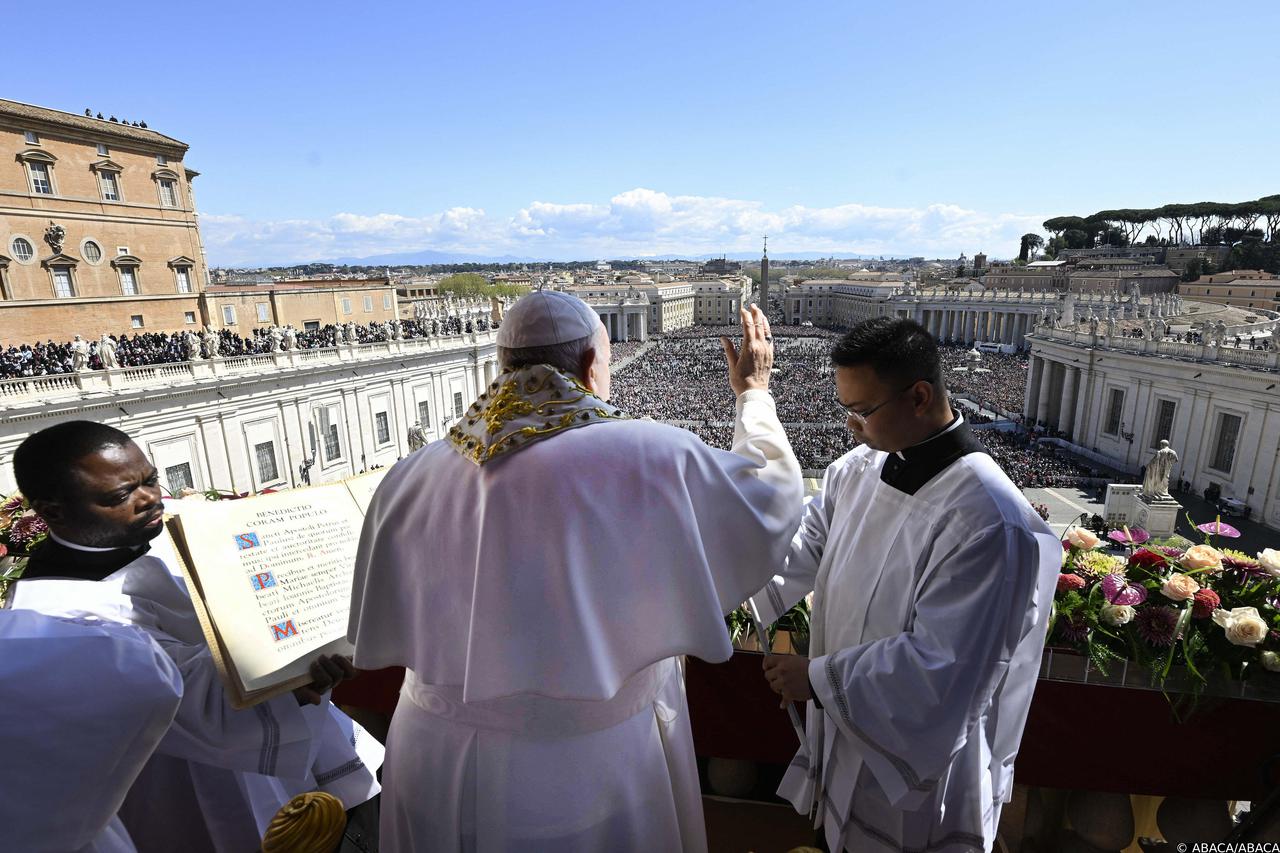 Pope Francis delivers his Easter message and blessing Urbi et Orbi - Vatican