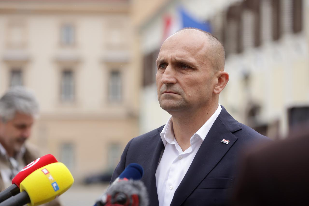 Zagreb: Ivan Anušić dao izjavu nakon pregovora s Domovinskim pokretom