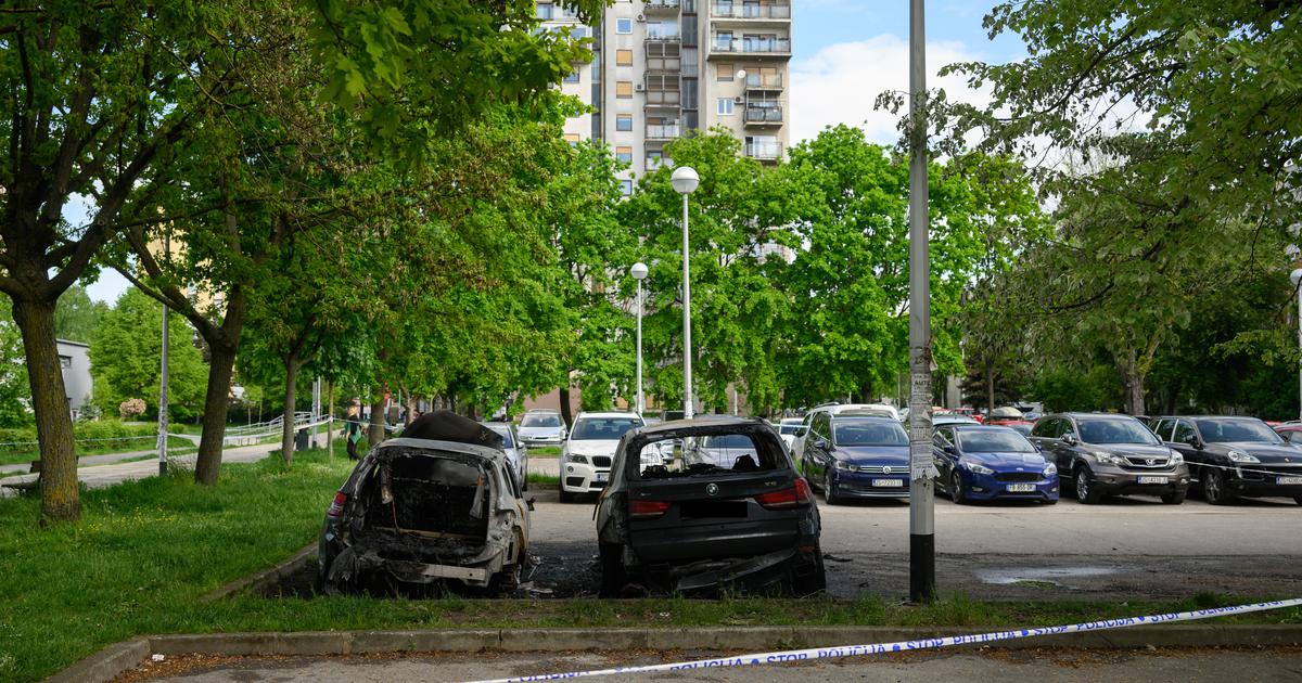 Galerija Požar na Ravnicama Dva su automobila bila potpuno zahvaćena