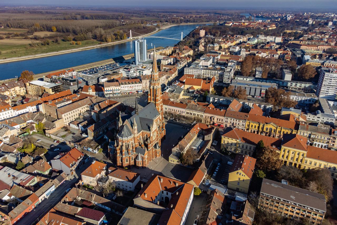 Pogled iz zraka na centar grada Osijeka