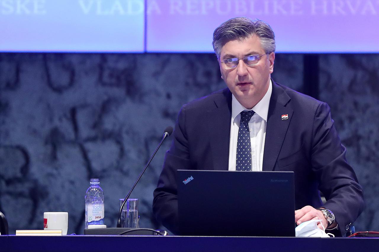 Premijer Andrej Plenković na sjednici Vlade najavio popuštanje mjera