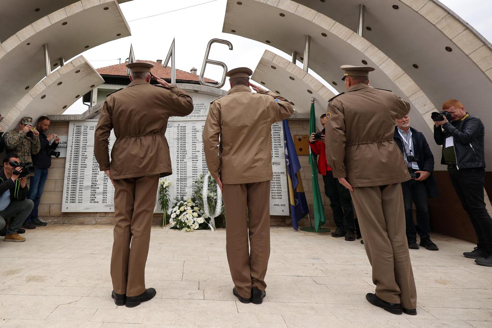 16.04.2022., Ahmici, Bosna i Hercegovina - Polaganjem cvijeca na spomen-obiljezje obiljezena 29. godisnjica masakra u selu Ahmici.
 Photo: Armin Durgut/PIXSELL