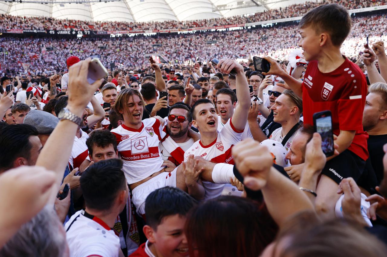 Bundesliga - VfB Stuttgart v FC Cologne