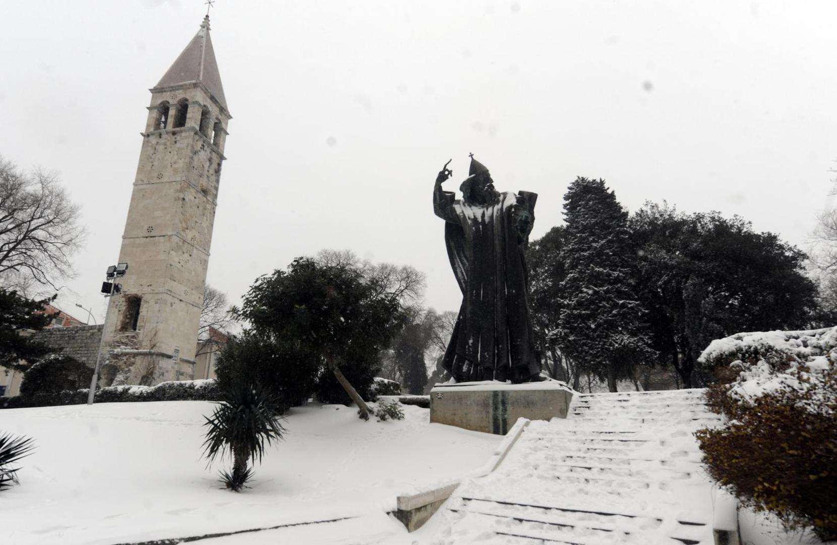 03.02.2012., Split - Snjezna mecava u Splitu. Grgur Ninski.rPhoto: Tino Juric/PIXSELL