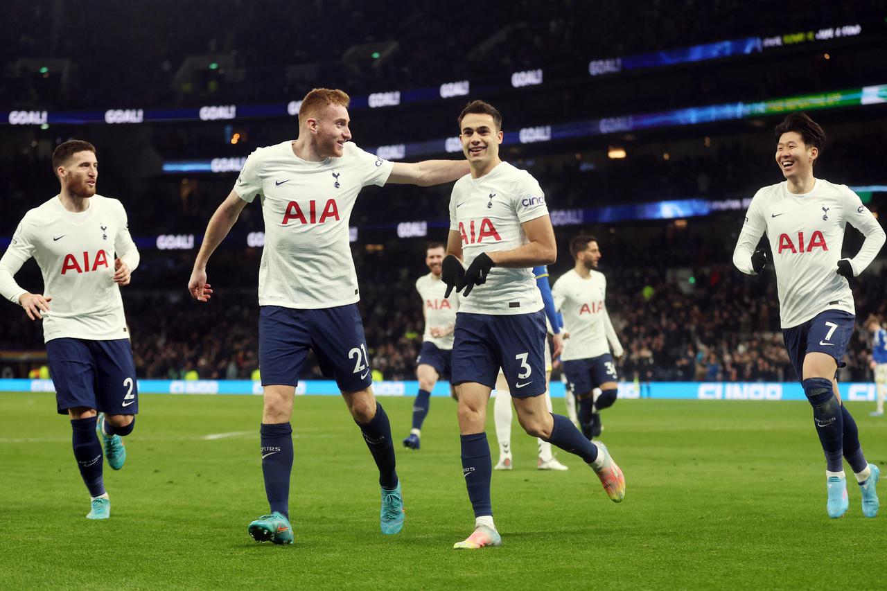 Premier League - Tottenham Hotspur v Everton