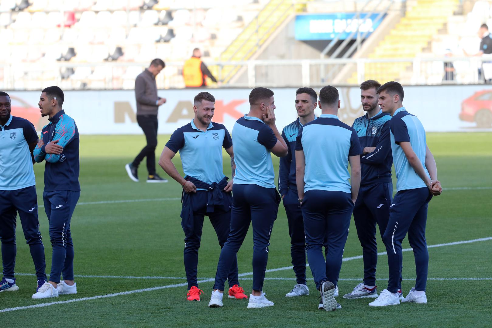 07.04.2024., Rijeka - Stadion Rujevica, Nogometasi Rijeke i Hajduka na terenu uoci utakmice. Photo: Goran Kovacic/PIXSELL