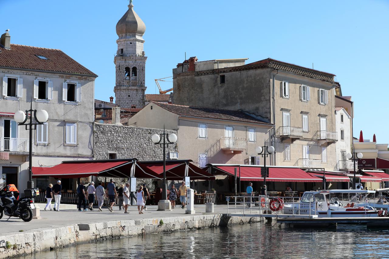 Krk: Otok pun turista i krajem rujna