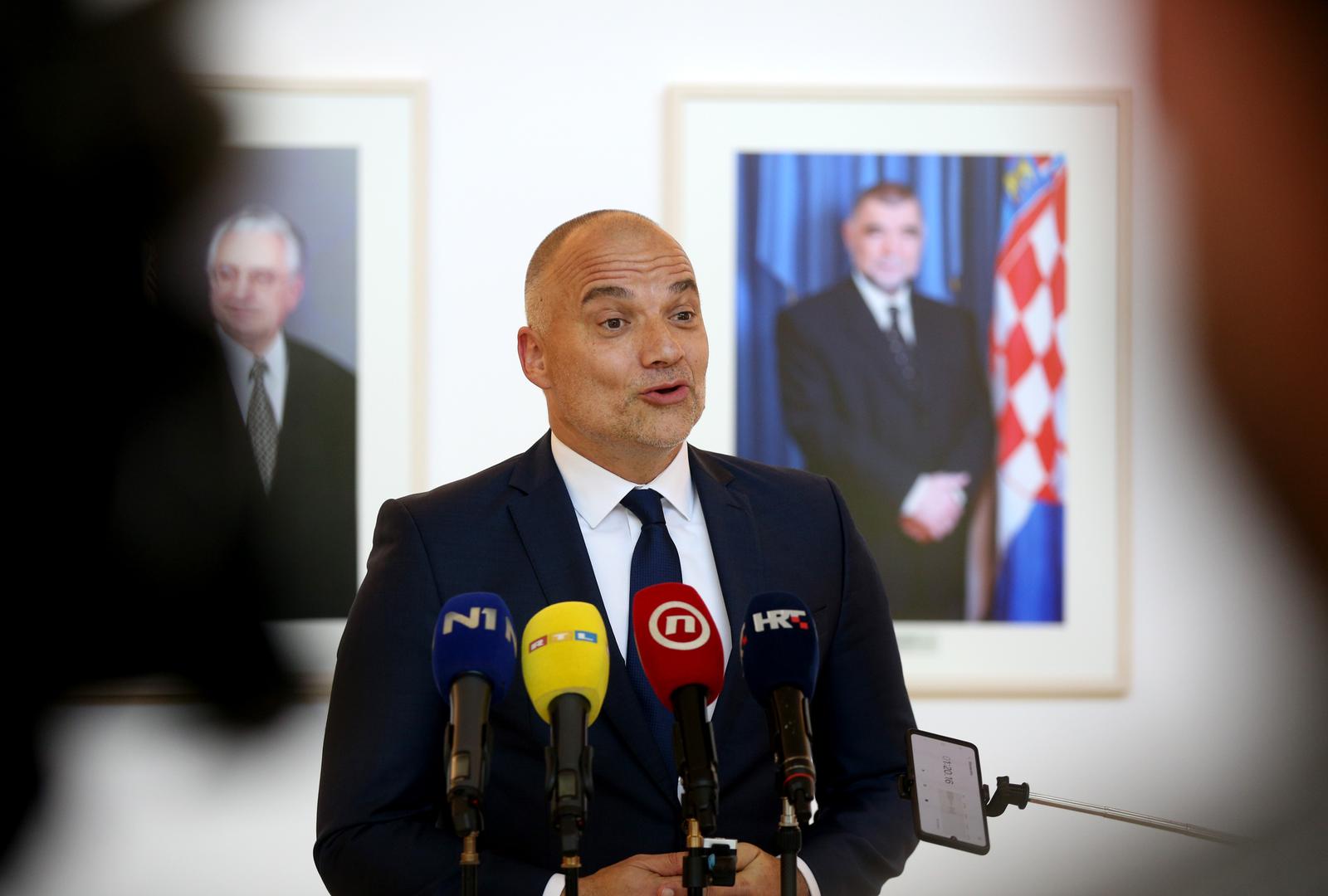 27.08.2024., Zagreb - Predsjednik Zoran Milanovic odlikovao je Danijela Markica,  v.d. ravnatelja Sigurnosno-obavjestajne agencije. Photo: Zeljko Hladika/PIXSELL