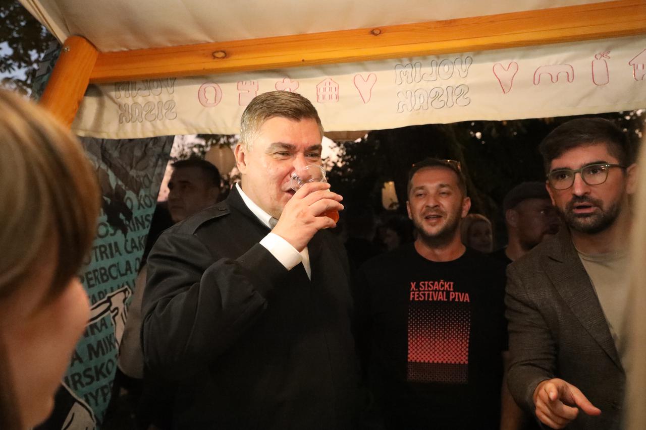 Zoran Milanović posjetio Dane piva u Sisku