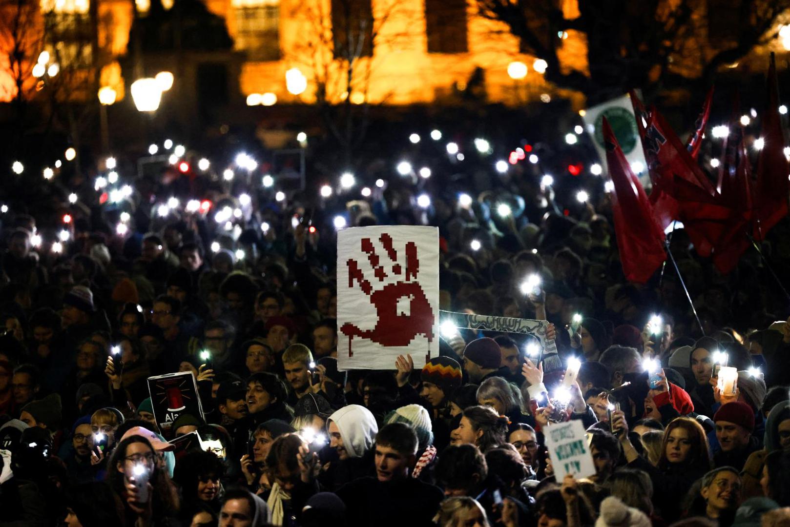 Protesters demonstrate against far-right Freedom Party (FPO) in Vienna, Austria, January 9, 2025. REUTERS/Lisa Leutner Photo: LISA LEUTNER/REUTERS