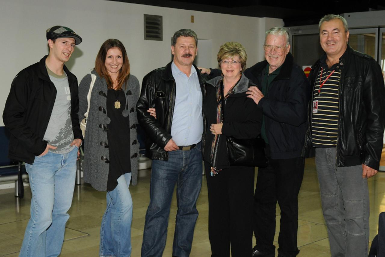 '15.10.2010., Zagreb, Hrvatska - Prvi susret amerikanke Louise Bluhm i njenih rodaka u Hrvatskoj. Danijel, Tea i  Darko Pribanic, Louise Bluhm. Photo: Anto Magzan/PIXSELL'