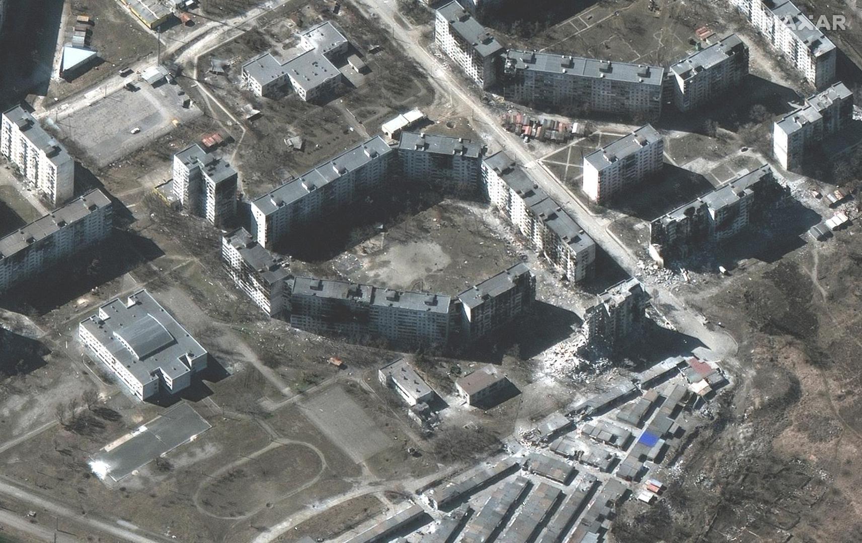 A satellite image shows destroyed apartment buildings, in Mariupol, Ukraine, March 22, 2022. Satellite image ©2022 Maxar Technologies/Handout via REUTERS ATTENTION EDITORS - THIS IMAGE HAS BEEN SUPPLIED BY A THIRD PARTY. MANDATORY CREDIT. NO RESALES. NO ARCHIVES. DO NOT OBSCURE LOGO. Photo: MAXAR TECHNOLOGIES/REUTERS