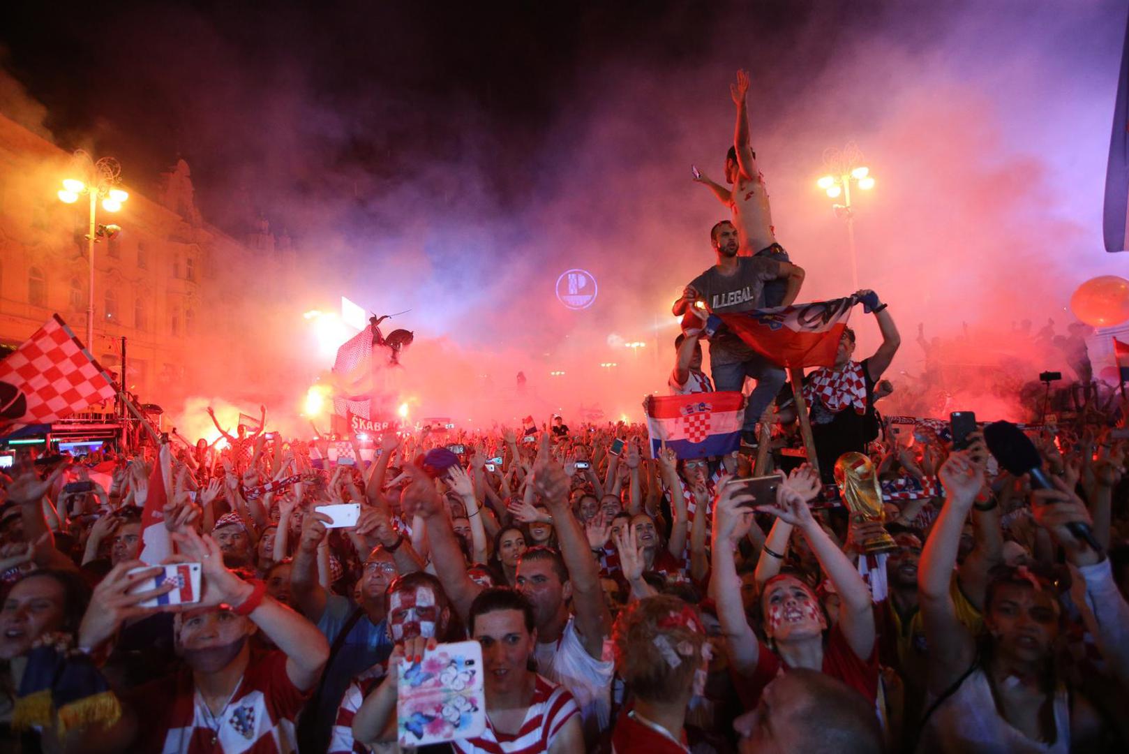 16.07.2018.., Zagreb - Docek srebrnih Vatrenih nogometasa sa SP u Rusiji u fan zoni "Budi ponosan" na Trgu bana Josipa Jelacica. "nPhoto: Goran Stanzl/PIXSELL 