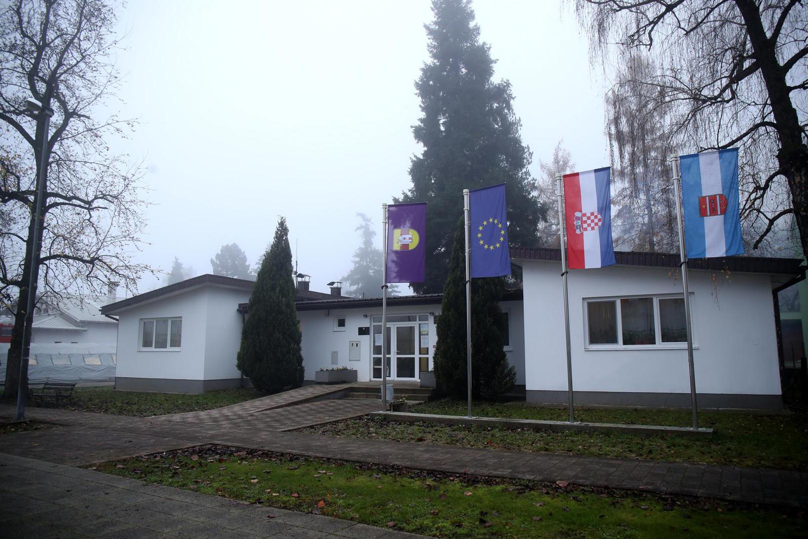 07.12.2022., Vocin - Na jednom mjestu u Vocinu okupljena je vojska, HGSS i vatrogasci nakon pronalaska srusenog zrakoplova Mig. Photo: Luka Stanzl/PIXSELL