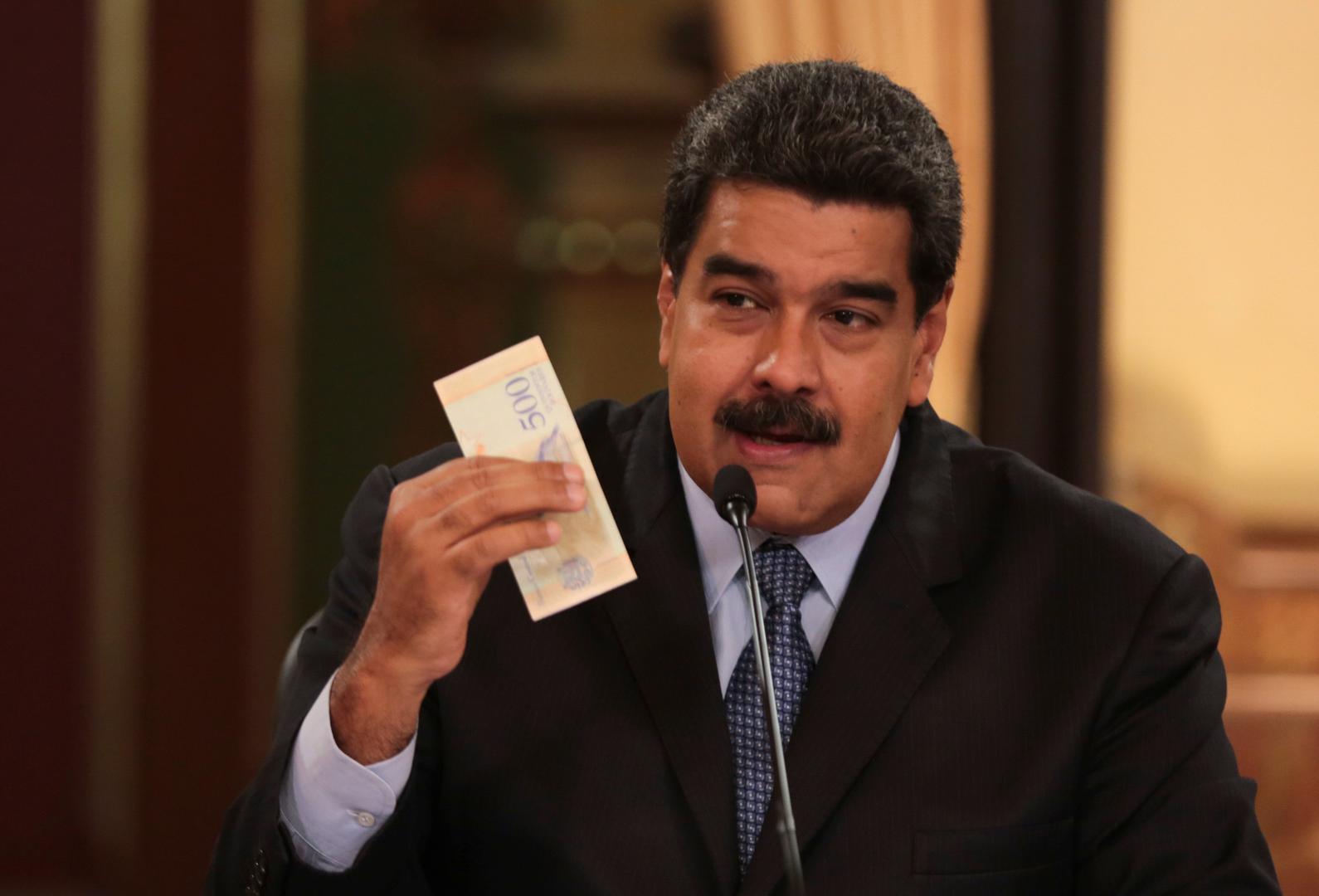 Nicolás Maduro - Sadašnji bolivar bit će zamijenjen “suverenim bolivarom”,a ljude koji bježe nazvao je “robovima i prosjacima” i optužuje ih da su nasjeli na propagandu