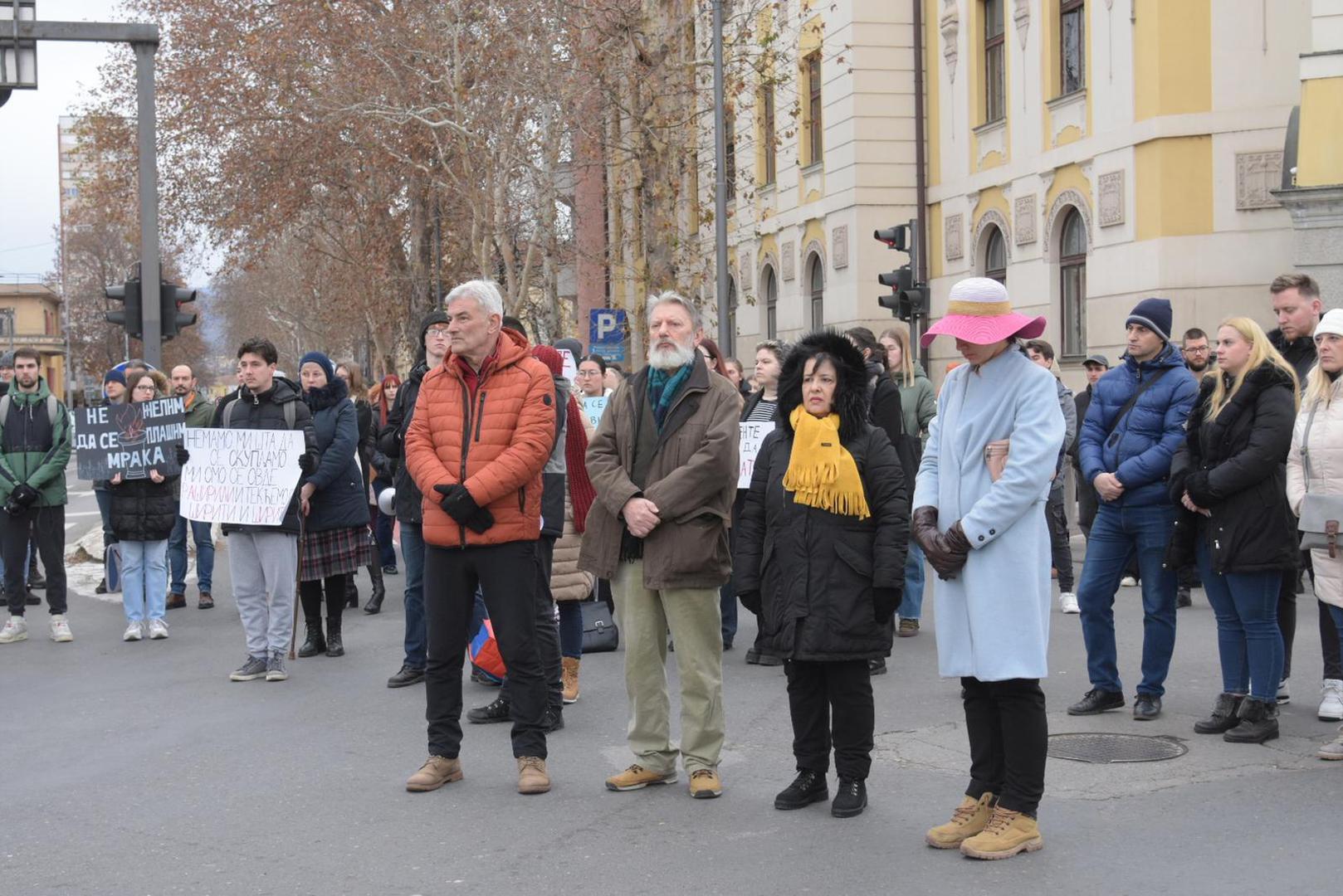 03, January, 2025, Nis -The "Stop, Serbia" campaign in Nis lasted 29 minutes this Friday - for 29 victims, and the post was dedicated to the victims in Novi Sad, but also to those killed in Arilje and Cetinje. Photo: Radule Perisic/ATAImages

03, januar, 2025, Nis - Akcija "Zastani, Srbijo" u Nisu je ovog petka trajala 29 minuta - za 29 zrtava, a posta je odata stradalima u Novom Sadu, ali i ubijenima u Arilju i na Cetinju. Photo: Radule Perisic/ATAImages Photo: Radule Perisic/ATA Images/PIXSEL/PIXSELL