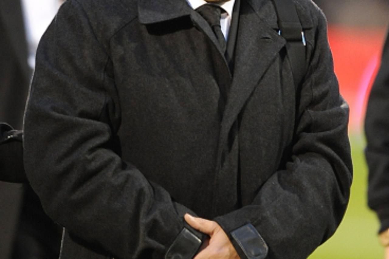 'Diego Maradona on the pitch at Craven Cottage prior to kick-off Photo: Press Association/Pixsell'