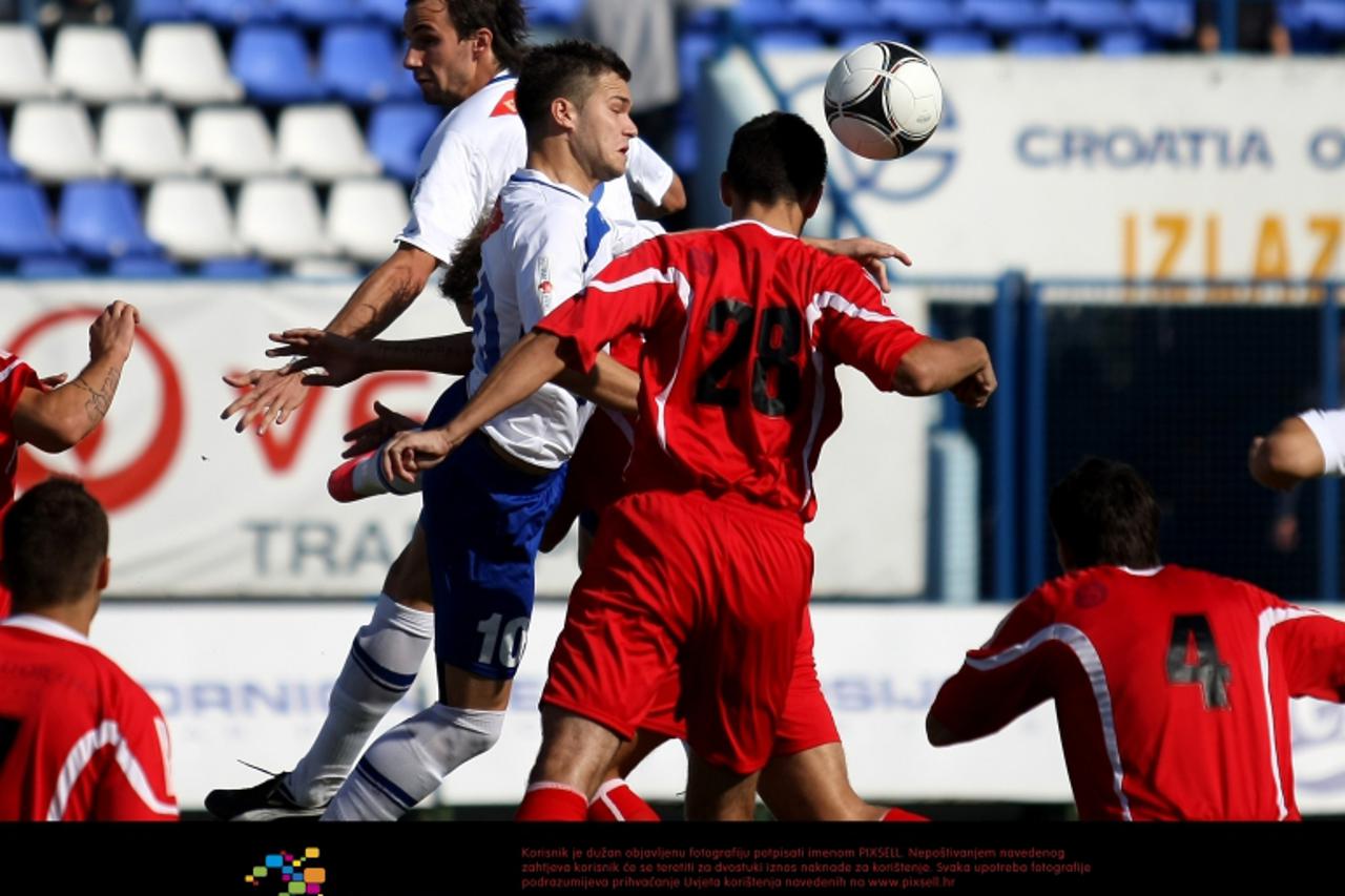 '22.09.2012., Stadion Gradski vrt, Osijek - MAXtv 1. HNL, 9. kolo, NK Osijek - HNK Cibalia. Antonio Perosevic i Branko Vrgoc. Photo: Davor Javorovic/PIXSELL'