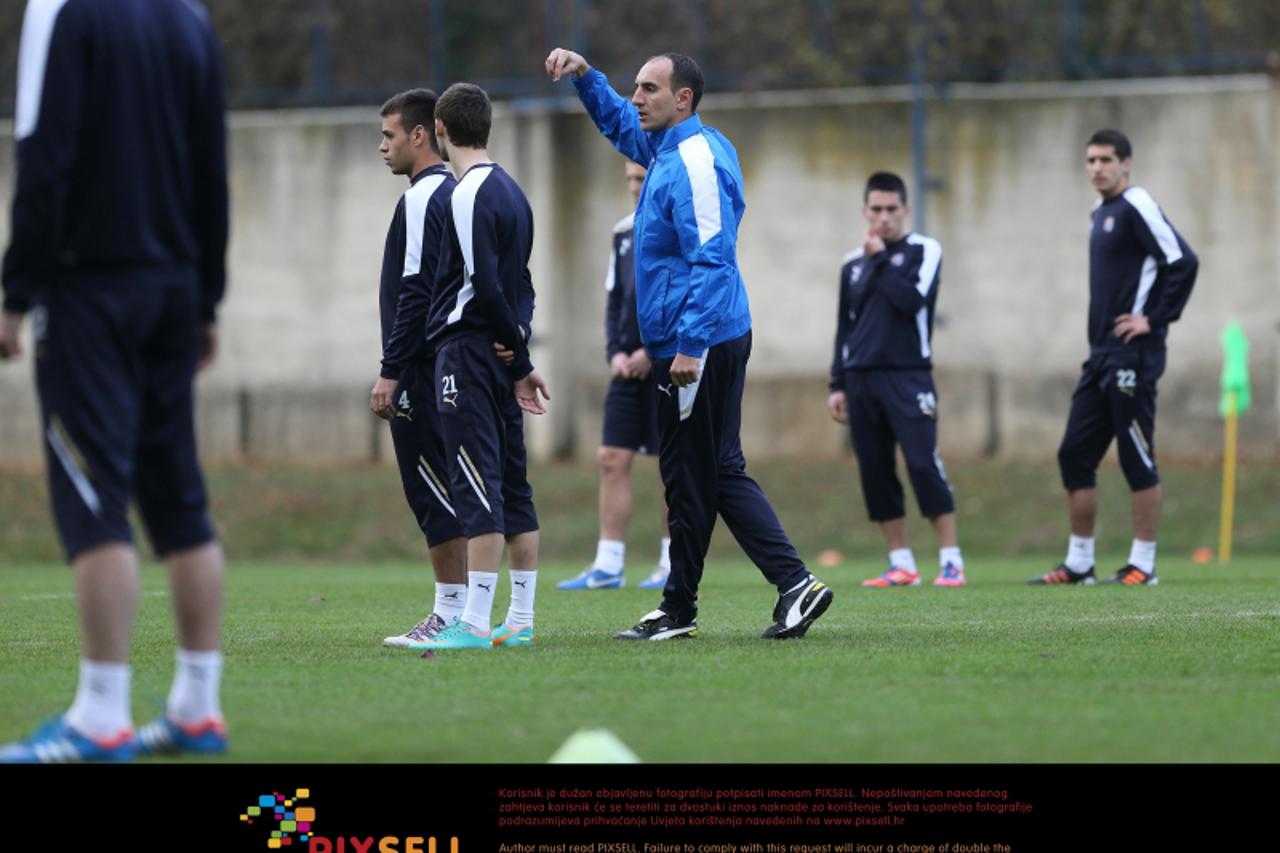 '27.11.2012., Maksimir, Zagreb - Trening GNK Dinamo na pomocnom terenu Hitrec Kacijan.Novi trener Dinama Krunoslav Jurcic.  Photo: Igor Kralj/PIXSELL'