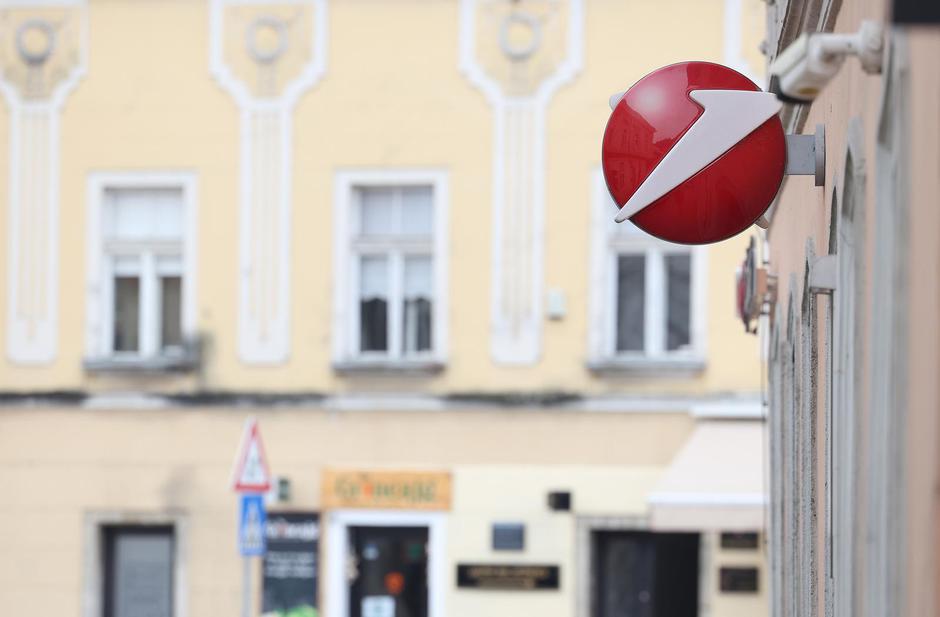 Zagreba?ka banka u Samoboru 