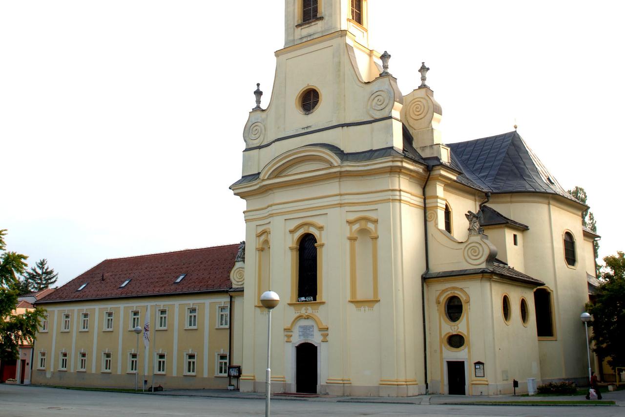 Požega:  Nizom manifestacija proslavljeno 250 godina crkve Sv. Terezije Avilske