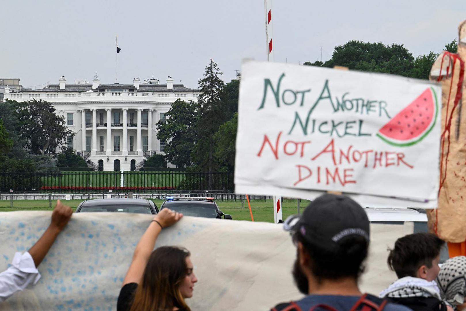 Demonstrators march during a pro-Palestinian protest on the day Israeli Prime Minister Benjamin Netanyahu is scheduled to meet with U.S. President Joe Biden and Vice President Kamala Harris near the White House in Washington, U.S., July 25, 2024. REUTERS/Craig Hudson Photo: CRAIG HUDSON/REUTERS