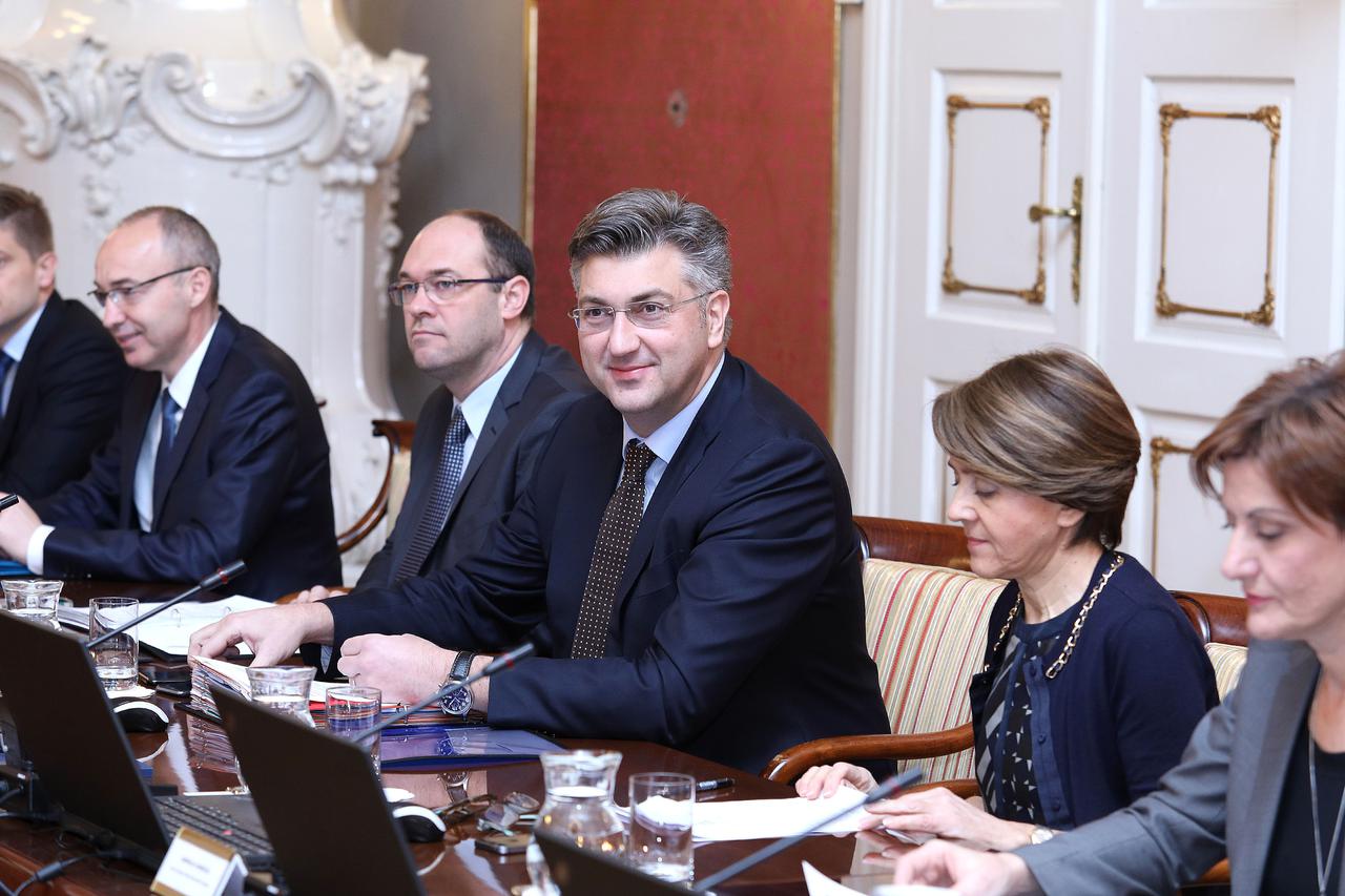 19.01.2017., Zagreb - Vlada RH je na svojoj 17. sjednici, uz ostalo, raspravljala o zakonu o koncesijama. Zdravko Maric, Damir Krsticevic, Davor Ivo Stier, Andrej Plenkovic, Martina Dalic. Photo: Patrik Macek/PIXSELL