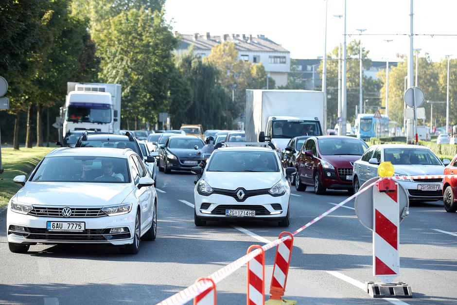 Gužve u prometu zbog radova na Aveniji Marina Držića