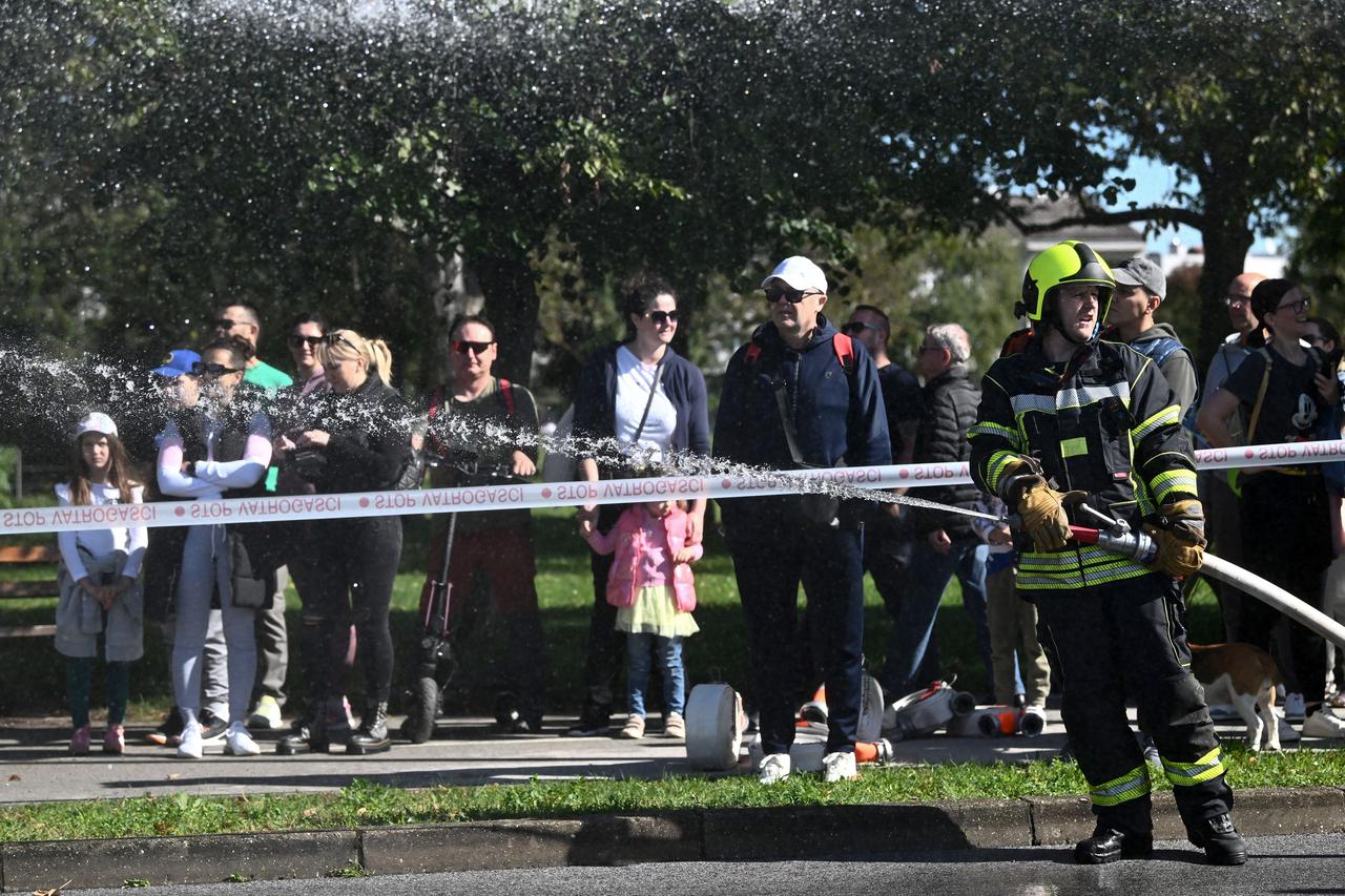 Zagrebački vatrogasci svoja znanja predstavili su građanima