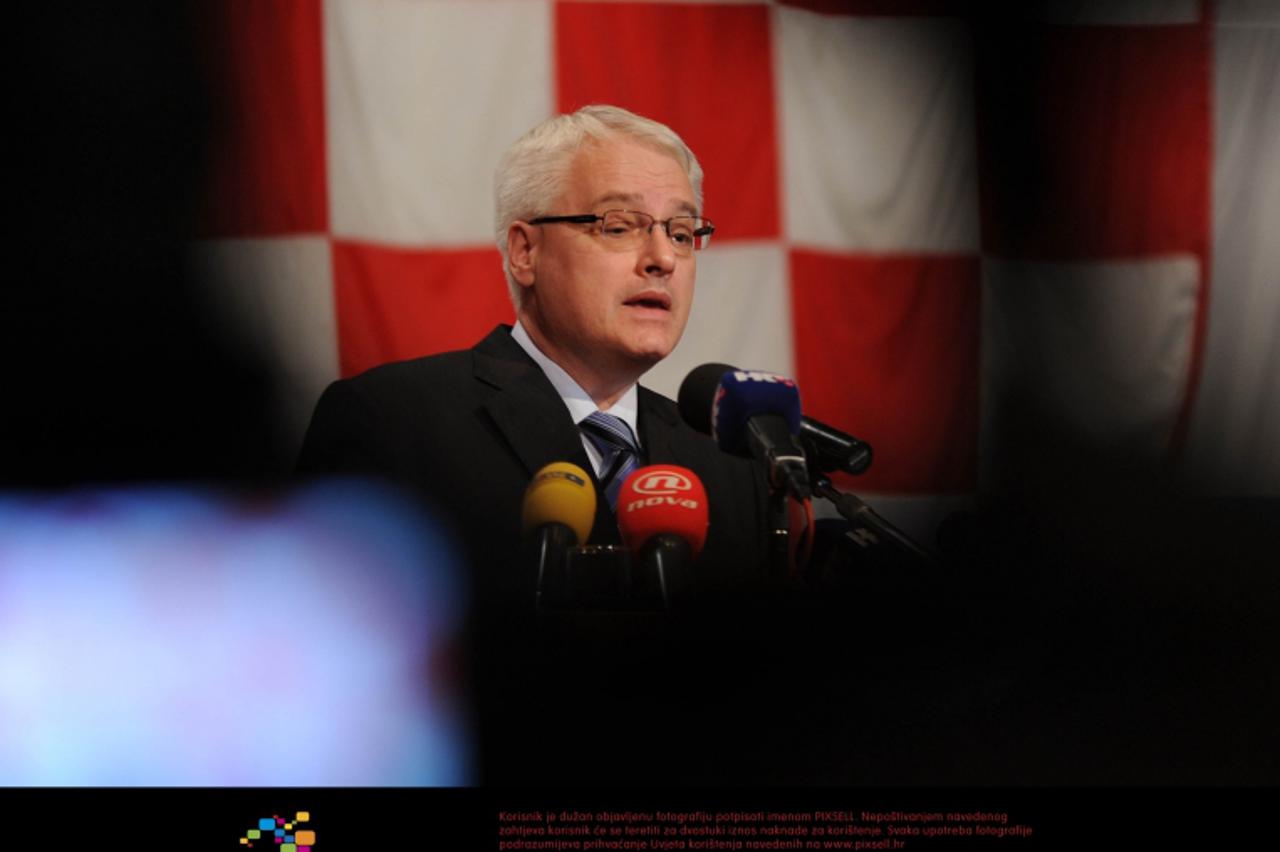 '12.06.2012., Knin - Predsjednik Republike Hrvatske Ivo Josipovic nazocio je svecanoj sjednici Gradskog vijeca grada Knina prigodom obiljezavanja Dana grada Knina.  Photo: Hrvoje Jelavic/PIXSELL'