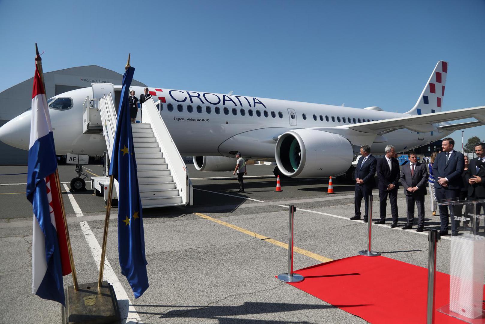 30.07.2024.,Zagreb - Docek prvog novog zrakoplova Airbus A220, cime sluzbeno pocinje cjelokupna obnova flote hrvatskog nacionalnog avioprijevoznika Photo: Zeljko Hladika/PIXSELL