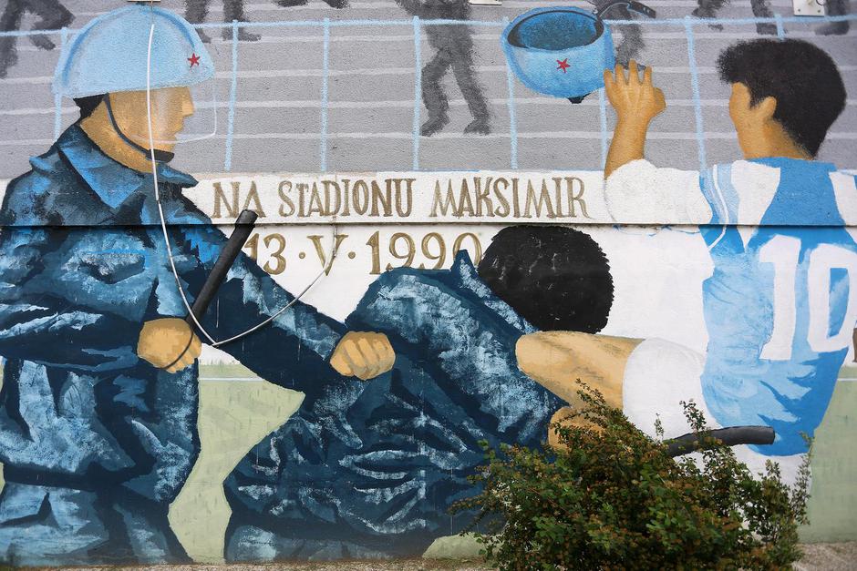 Zagreb: Grafit posve?en nikad odigranoj utakmici Dinama i Crvene zvezde 13. svibnja 1990.