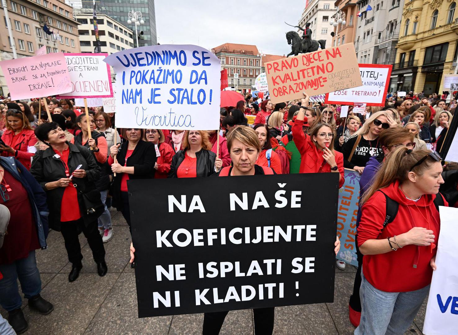 22.10.2022., Zagreb - PNa Trgu bana Josipa Jelacica odrzan je prosvjed zaposlenih u djecjim vrticima u Hrvatskoj pod nazivom "Jednakost, Ssigurnost i kvaliteta u vrticeima!". Photo: Marko Lukunic/PIXSELL