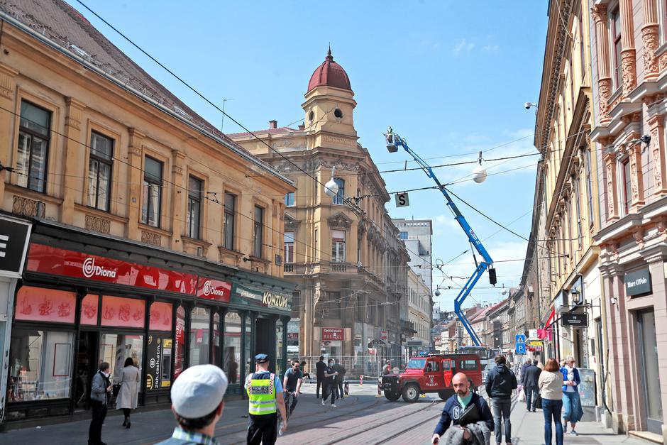 Kupola na križanju Frankopanske i Ilice nakon novog potresa zadobila veća oštećenja