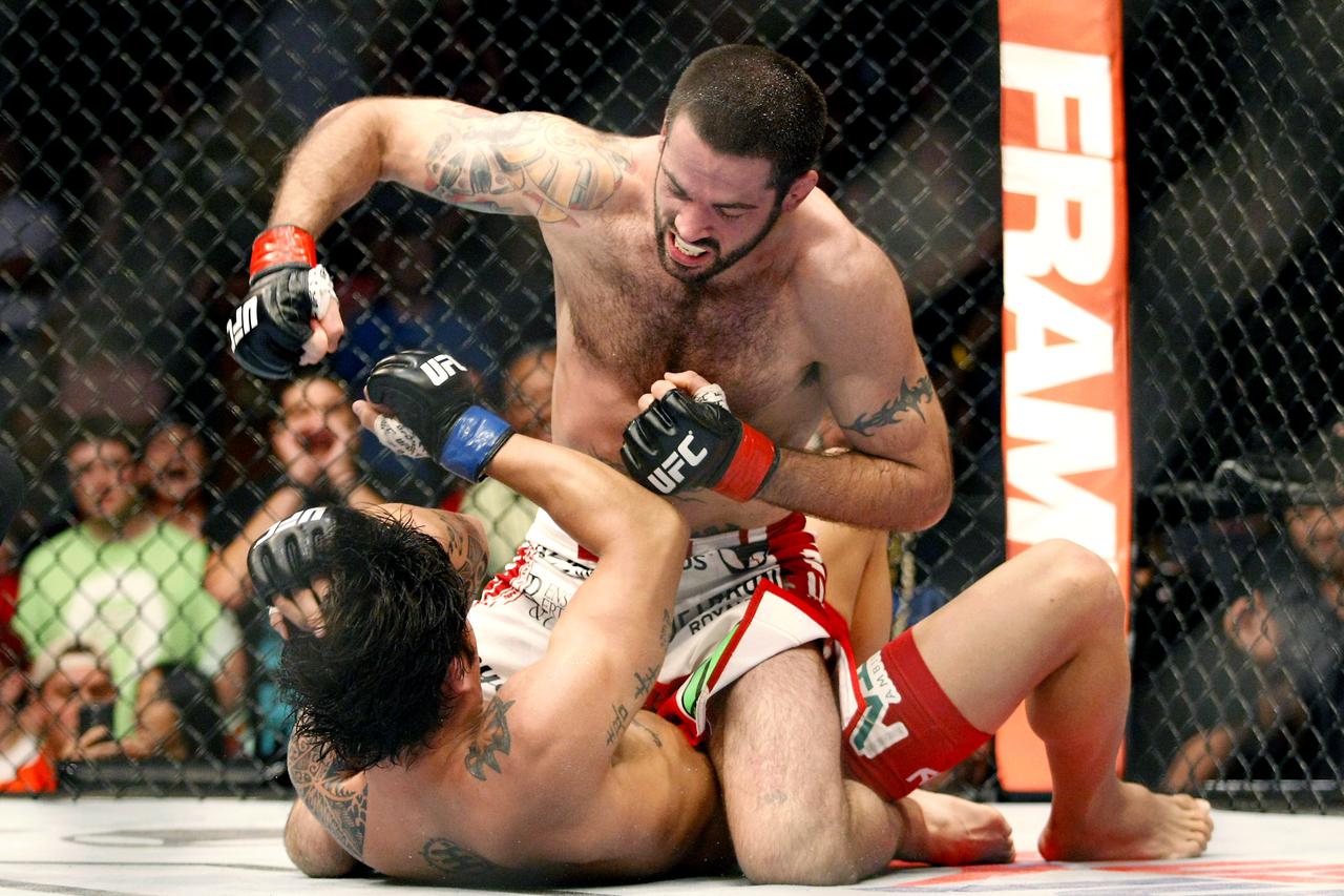 Matt Brown i Erick Silva 