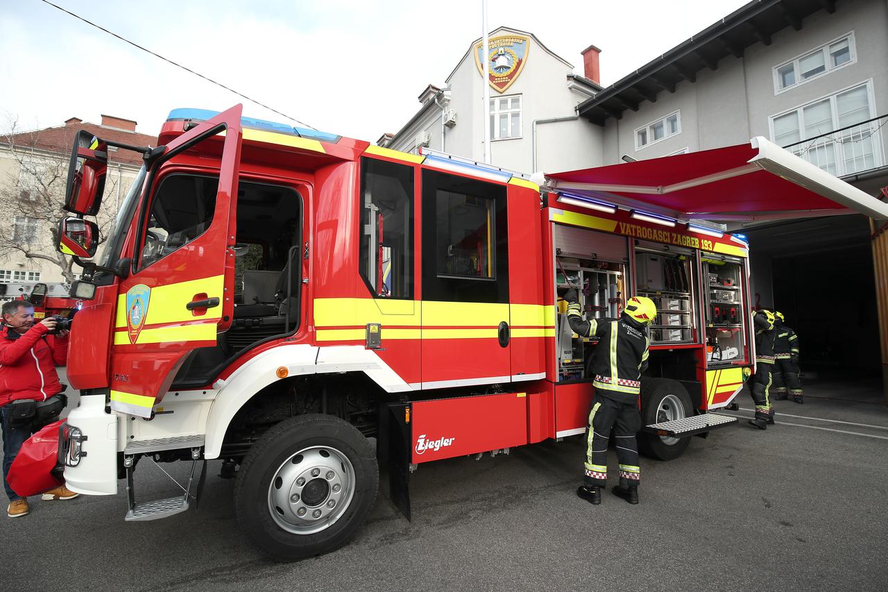 Vatrogasci JVP Zagreb dobili novo vozilo 