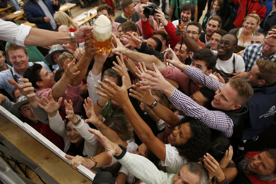 U Münchenu počeo Oktoberfest