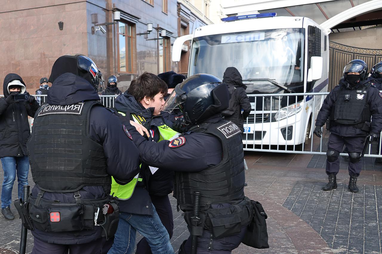 Unauthorized rally in Moscow against military operation in Ukraine