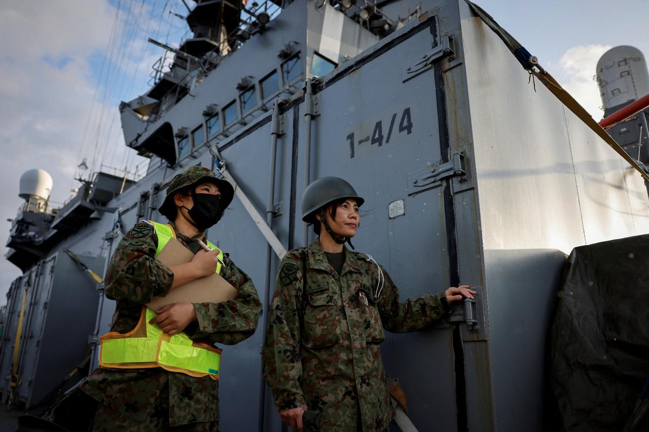 The Wider Image: The female marines Japan is training for war