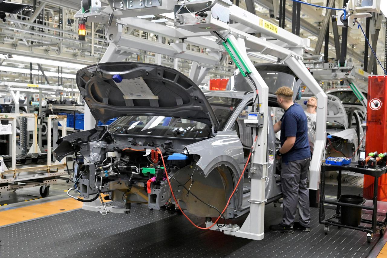 FILE PHOTO: German Economy Minister Robert Habeck visits a Volkswagen plant in Emden