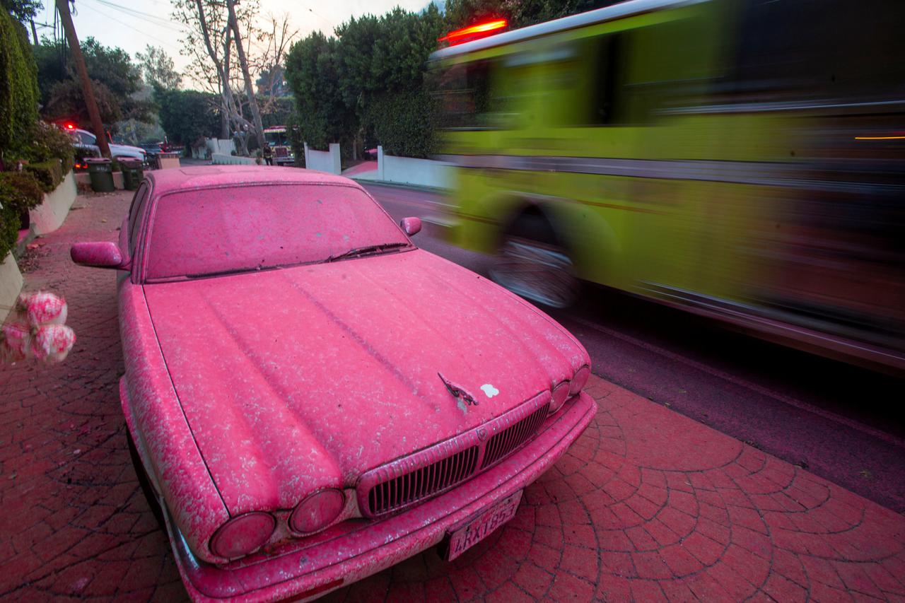 Massive Los Angeles fires rage on