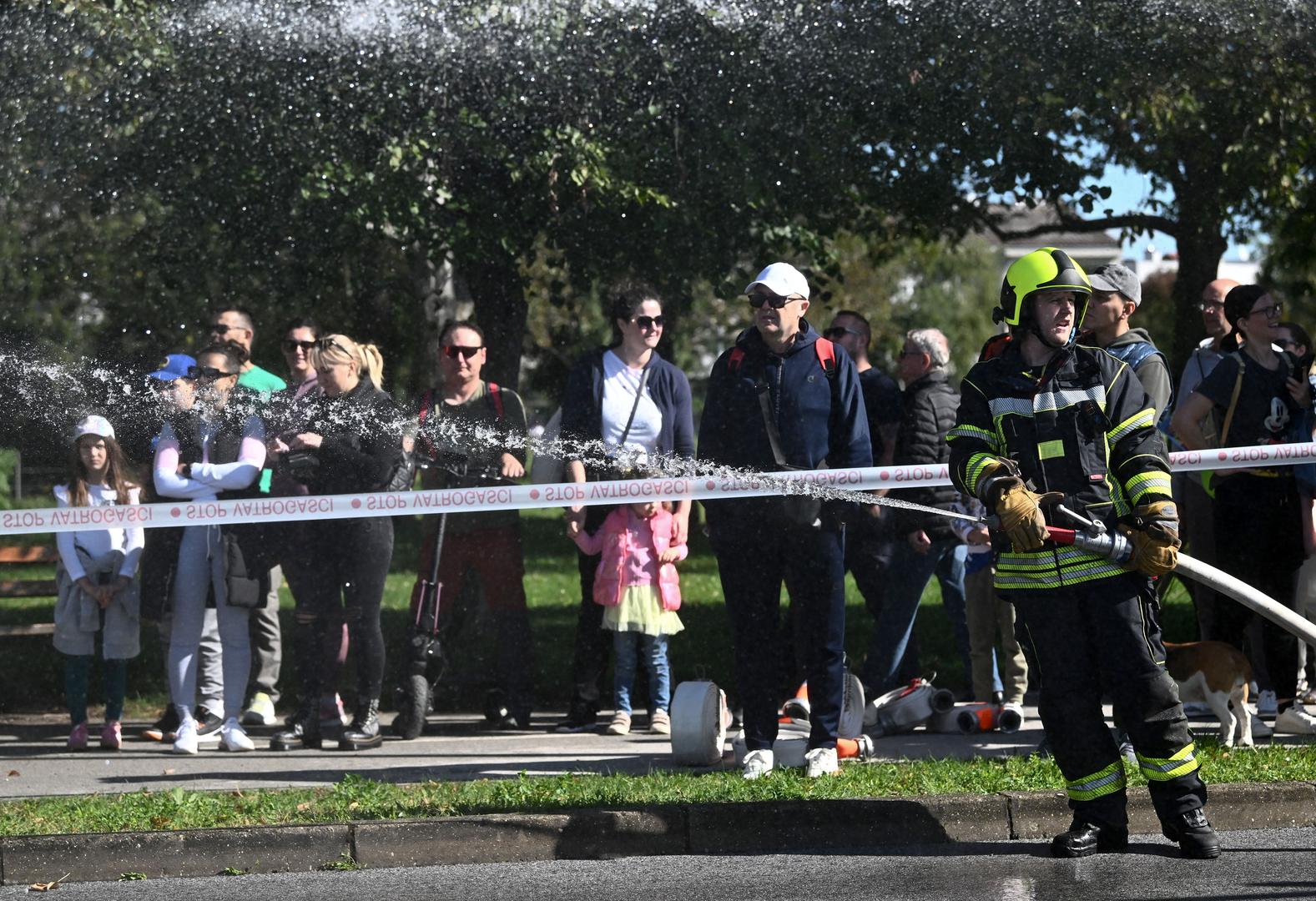 Čak 600 zagrebačkih vatrogasaca sudjeluje u godišnjem natjecanju u znanju, spretnosti i izdržljivosti.