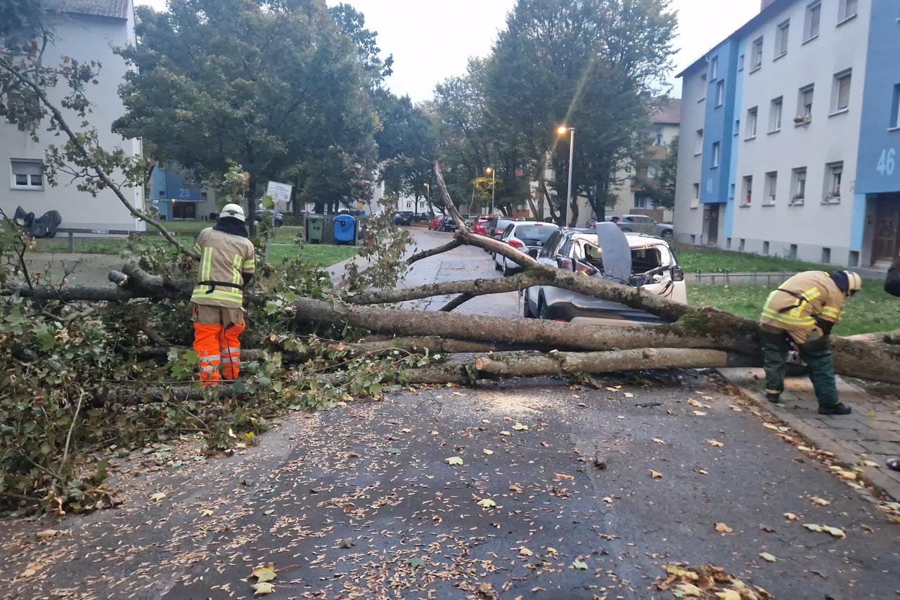 Ex-hurricane "Kirk" hits Germany