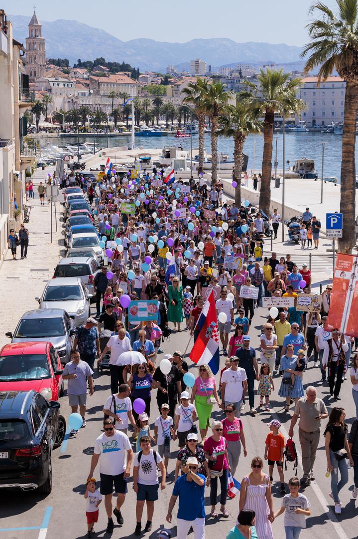 21.05.2022., Split - U Splitu odrzan 4. Hod za zivot s Rive do Zvoncaca.
 Photo: Miroslav Lelas/PIXSELL