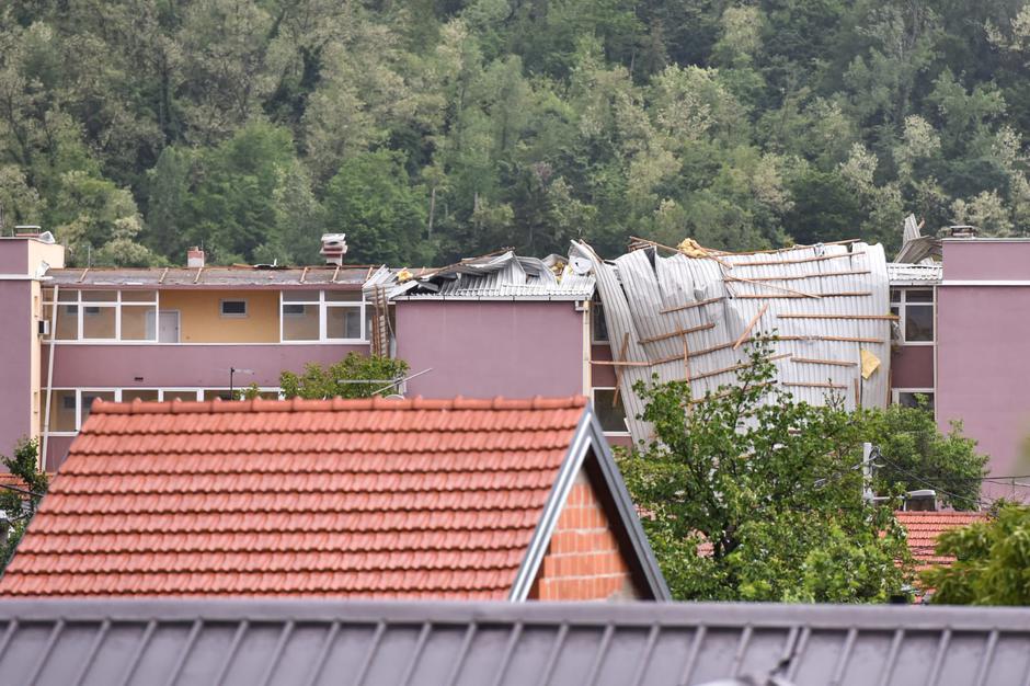 Vjetar odnio krov u Zagrebu